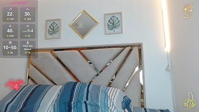 Snapshot of oliver___saint chatting on 7, 4, 2026 oliver saint online show from 7, 4, 2026