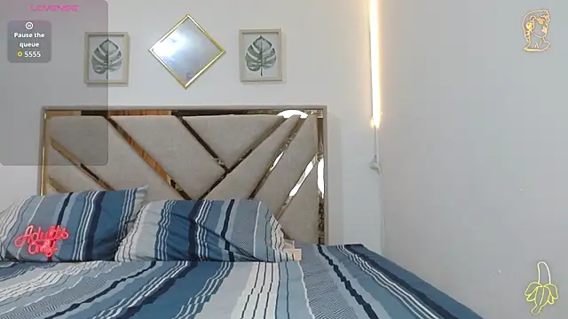 Snapshot of oliver___saint chatting on 10, 4, 2026 oliver saint online show from 10, 4, 2026