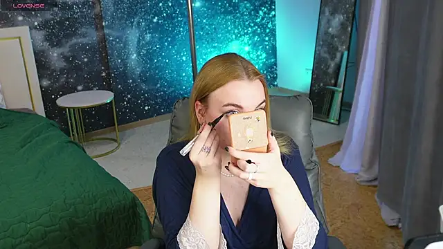 Glow Margo online show from 8, 4, 2026