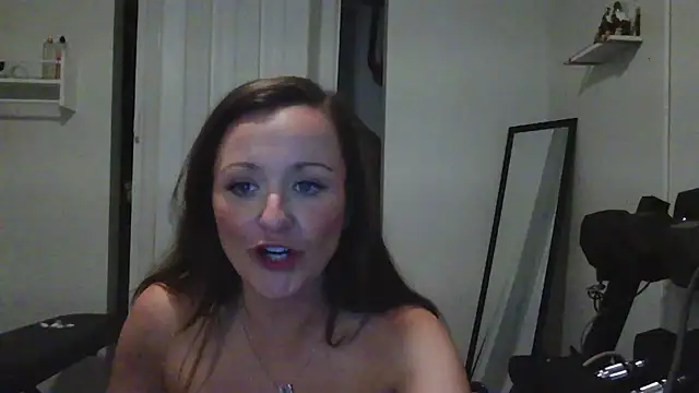 Snapshot of thenakedtrainer69 chatting on 29, 5, 2026 thenakedtrainer69 online show from 29, 5, 2026