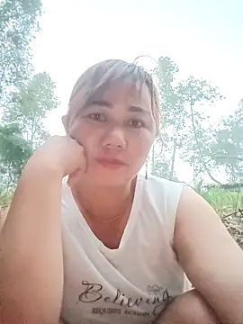 Snapshot of lyly_sexx chatting on 17, 4, 2026 lyly sexx online show from 17, 4, 2026
