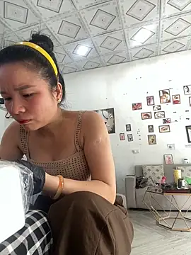 Snapshot of Ivy_Trix2 chatting on 27, 3, 2026 Ivy Trix2 online show from 27, 3, 2026