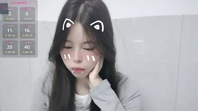 Snapshot of F-Yihao chatting on 3, 3, 2026 F-Yihao online show from 3, 3, 2026