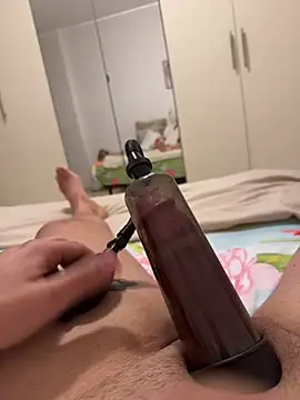 Snapshot of ReyRinaldo chatting on 25, 2, 2026 ReyRinaldo online show from 25, 2, 2026