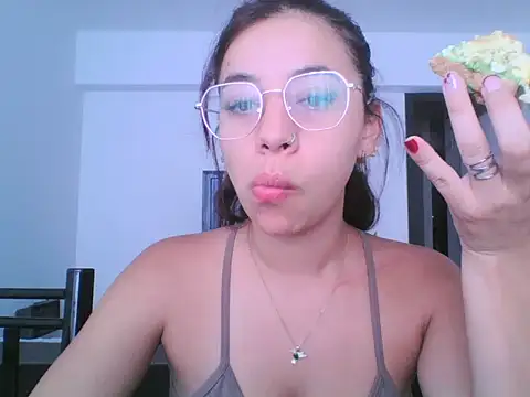 Snapshot of Nanuchis chatting on 27, 2, 2026 Nanuchis online show from 27, 2, 2026