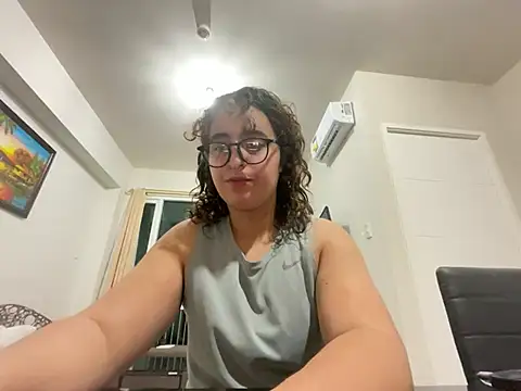 yassiestar online show from 8, 3, 2026