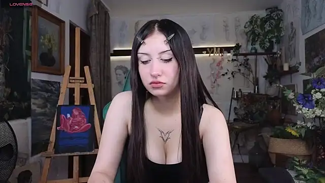 EffieMeowley online show from 27, 6, 2026