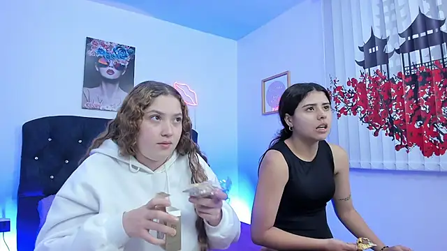 Snapshot of valeria_and_zoe chatting on 9, 3, 2026 valeria and zoe online show from 9, 3, 2026