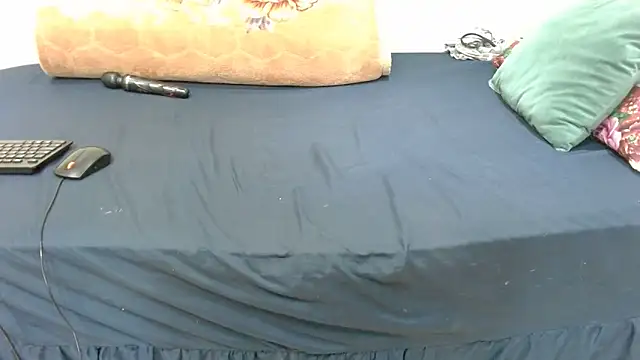 Snapshot of Freakycandy02 chatting on 17, 4, 2026 Freakycandy02 online show from 17, 4, 2026