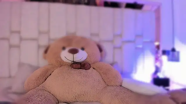 AgathaUwuDoll online show from 5, 4, 2026