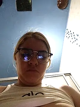 Snapshot of single_kitten chatting on 30, 3, 2026 single kitten online show from 30, 3, 2026