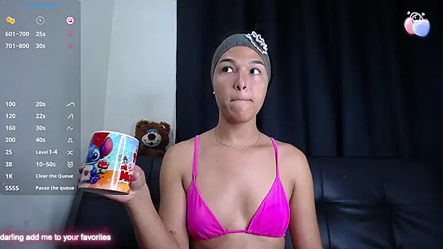 Snapshot of lovee_megan chatting on 28, 2, 2026 lovee megan online show from 28, 2, 2026