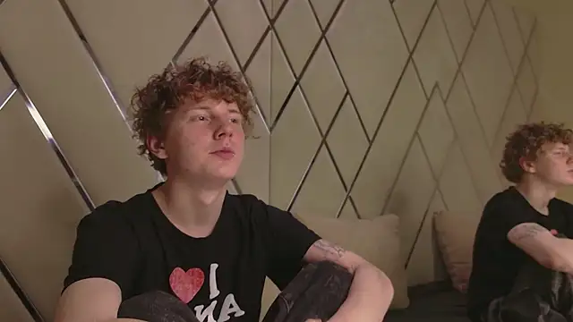 Mickey Hawk online show from 27, 2, 2026