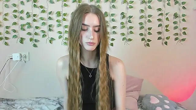 EllieRough online show from 15, 6, 2026