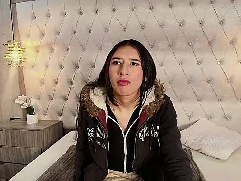 LilyRossi  online show from 9, 5, 2026