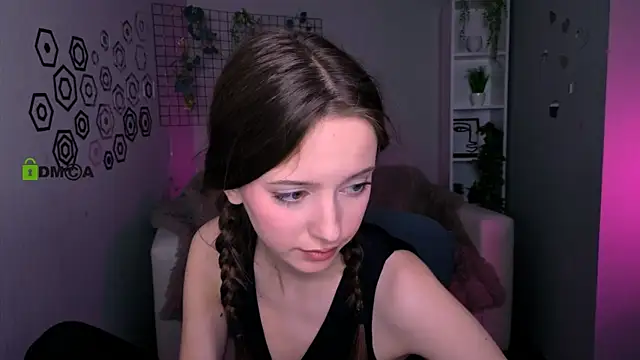 chloe ley online show from 10, 4, 2026