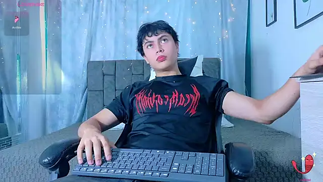 Snapshot of Dantekent chatting on 6, 6, 2026 Dantekent online show from 6, 6, 2026