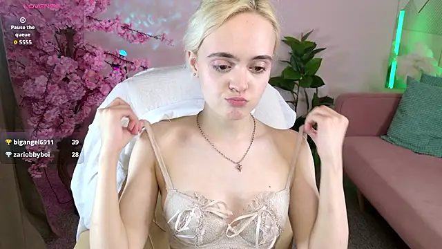 Bambi Bloom online show from 27, 3, 2026