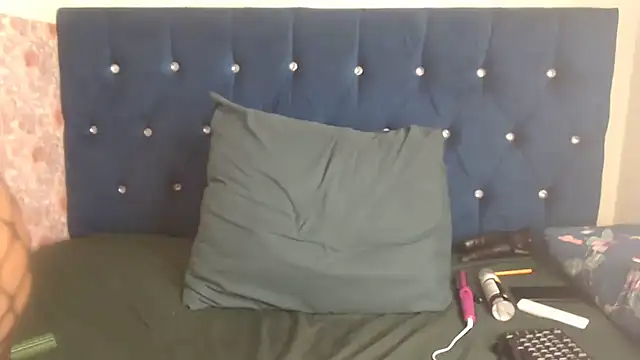 Snapshot of CURVYBOOTYLICIOUS88 chatting on 31, 5, 2026 CURVYBOOTYLICIOUS88 online show from 31, 5, 2026