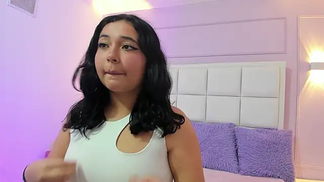 Snapshot of Emmyhorny__ chatting on 3, 3, 2026 Emmyhorny online show from 3, 3, 2026