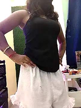 Tinaa baby online show from 14, 4, 2026