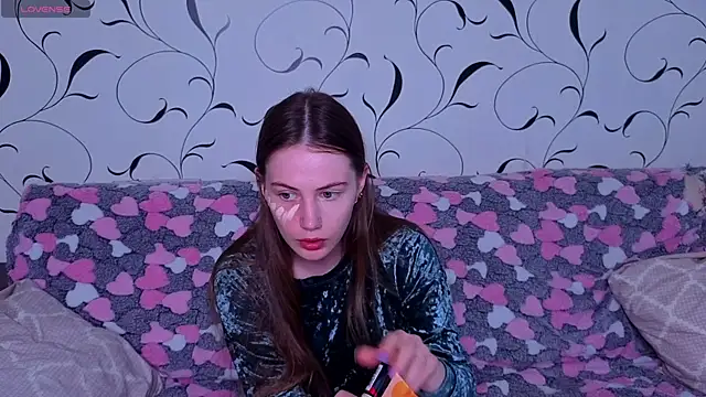Luxwyverna online show from 21, 5, 2026