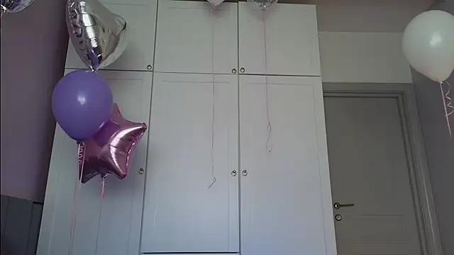 AliceTease online show from 19, 4, 2026