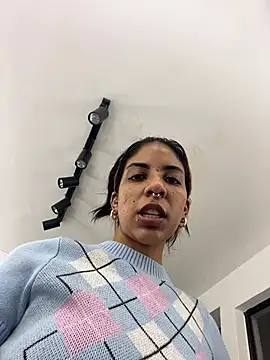 VioletaHills  online show from 10, 7, 2026