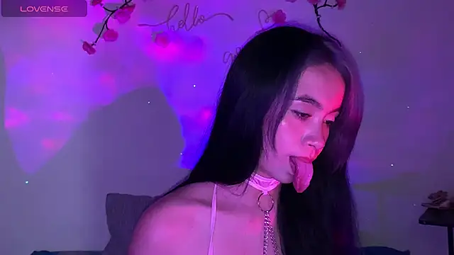 Snapshot of sweet_molly420 chatting on 16, 5, 2026 sweet molly420 online show from 16, 5, 2026