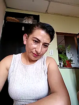 Snapshot of Lucia_Rios chatting on 2, 3, 2026 Lucia Rios online show from 2, 3, 2026