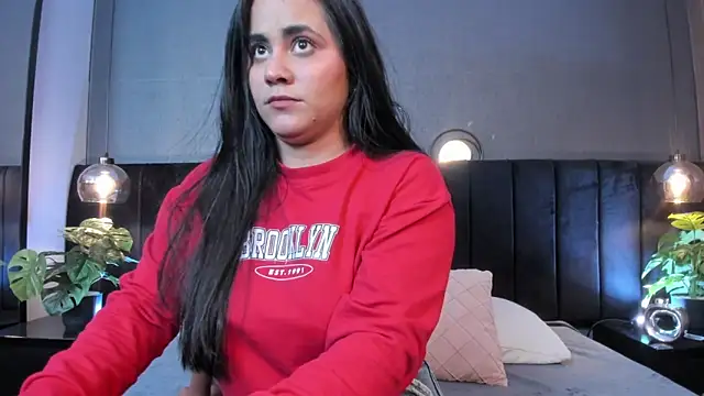 Snapshot of alejandra__garcia chatting on 22, 4, 2026 alejandra garcia online show from 22, 4, 2026