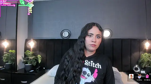 Snapshot of alejandra__garcia chatting on 26, 5, 2026 alejandra garcia online show from 26, 5, 2026
