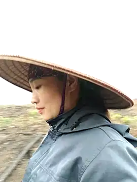 Snapshot of Lilinn_ chatting on 6, 3, 2026 Lilinn online show from 6, 3, 2026