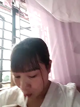 Snapshot of Lilinn_ chatting on 9, 4, 2026 Lilinn online show from 9, 4, 2026