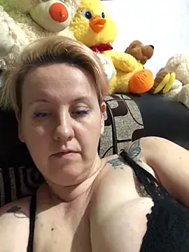 Snapshot of SofiaAmour chatting on 28, 3, 2026 SofiaAmour online show from 28, 3, 2026