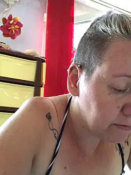 SofiaAmour online show from 4, 8, 2026