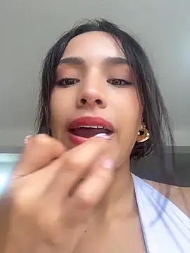 Snapshot of Mia-villalobos chatting on 10, 6, 2026 Mia-villalobos online show from 10, 6, 2026