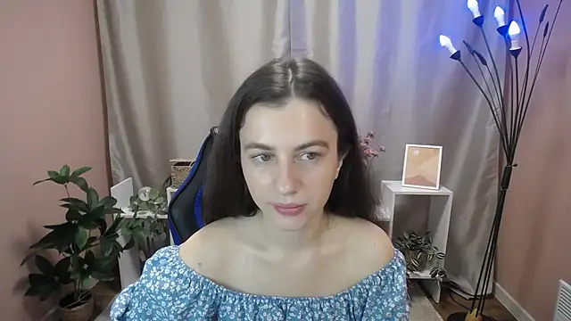 Snapshot of MistyBree chatting on 24, 6, 2026 MistyBree online show from 24, 6, 2026
