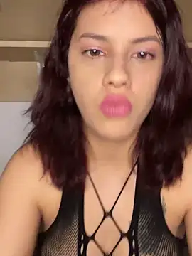 Snapshot of MommySexxy23 chatting on 25, 3, 2026 MommySexxy23 online show from 25, 3, 2026