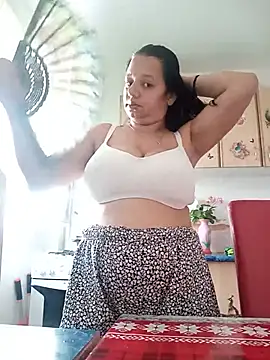 roxana e43 online show from 25, 6, 2026