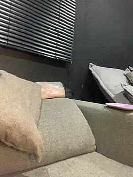 Daddies Gurl online show from 5, 4, 2026