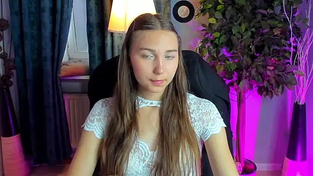 OliviaLang online show from 12, 5, 2026