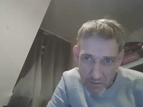 DOUBLETROUBLE7773 online show from 25, 3, 2026