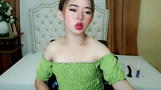 Seductive sophie online show from 27, 5, 2026
