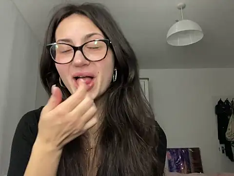 Ellamay06 online show from 28, 3, 2026