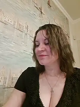 LaraHarper online show from 8, 4, 2026