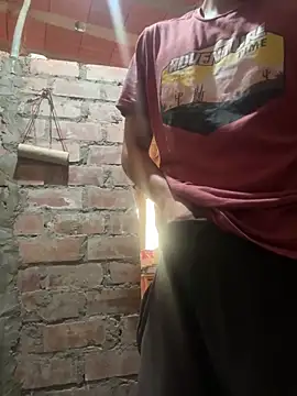 Snapshot of colageno_2005 chatting on 1, 3, 2026 colageno 2005 online show from 1, 3, 2026