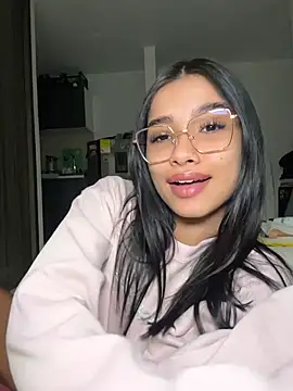 Bella Smithe online show from 8, 3, 2026