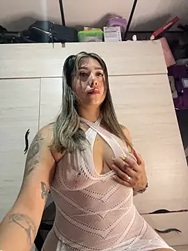 Snapshot of stefanyqueen69 chatting on 6, 5, 2026 stefanyqueen69 online show from 6, 5, 2026