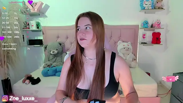 Zoe Luxxe  online show from 16, 7, 2026